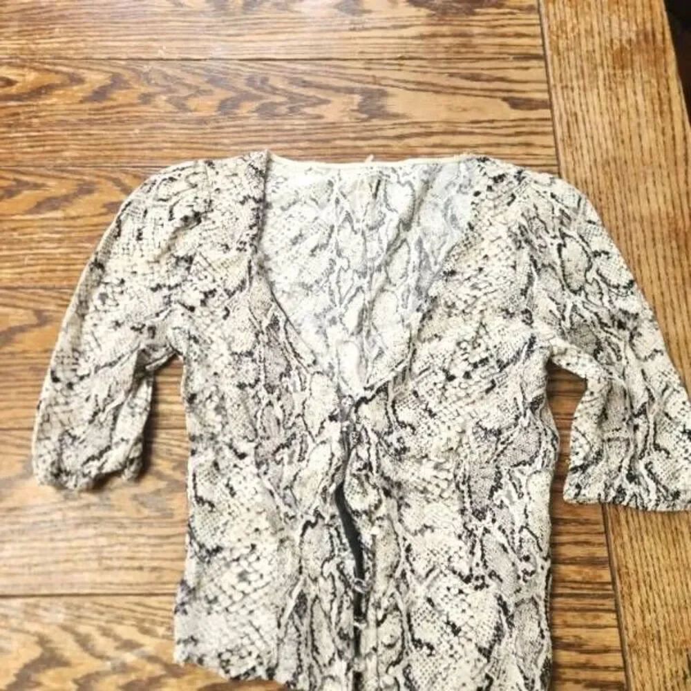 Reformation Eliana Top in Rattlesnake Size Small